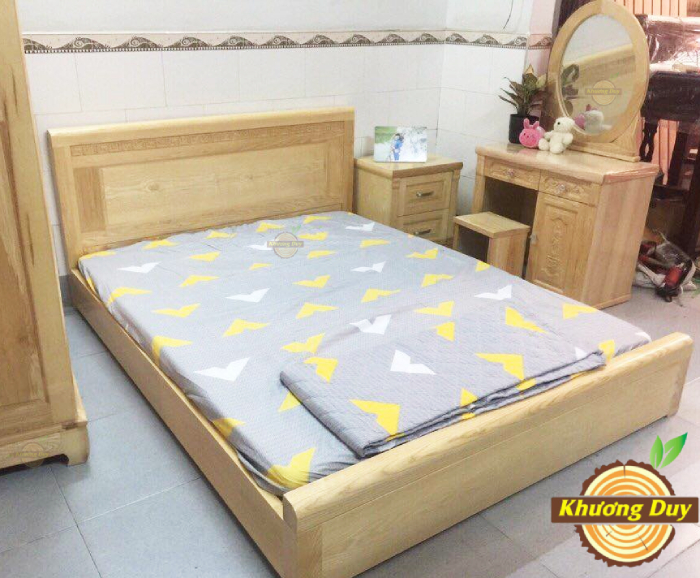 giường ngủ gỗ sồi sát đất giá rẻ